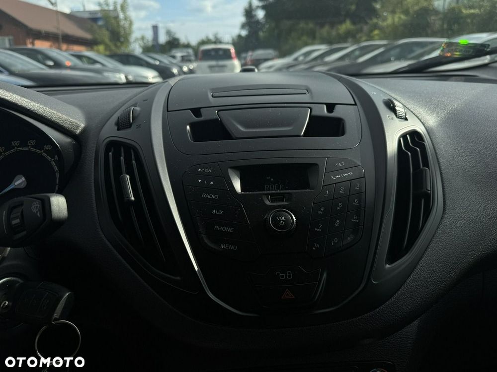 Ford Tourneo Courier - 15