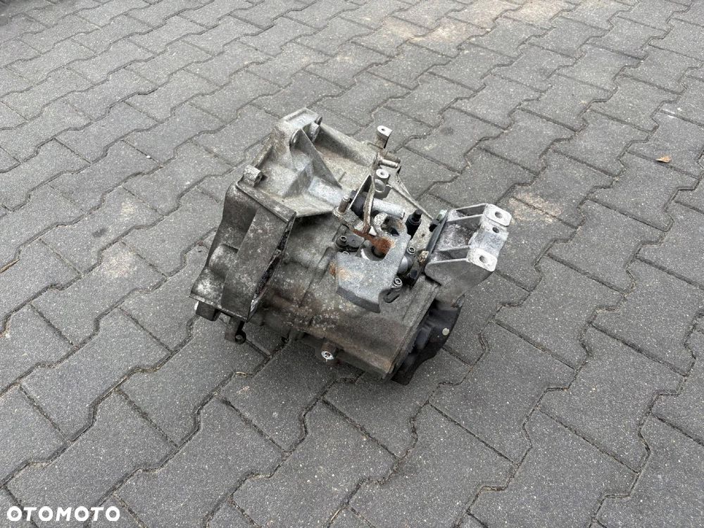 SKRZYNIA BIEGÓW 1.4 16V FXQ VW GOLF V 2007 - 2