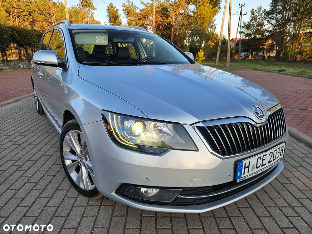 Skoda Superb 2.0 TDI Green tec 4x4 DSG Elegance - 11