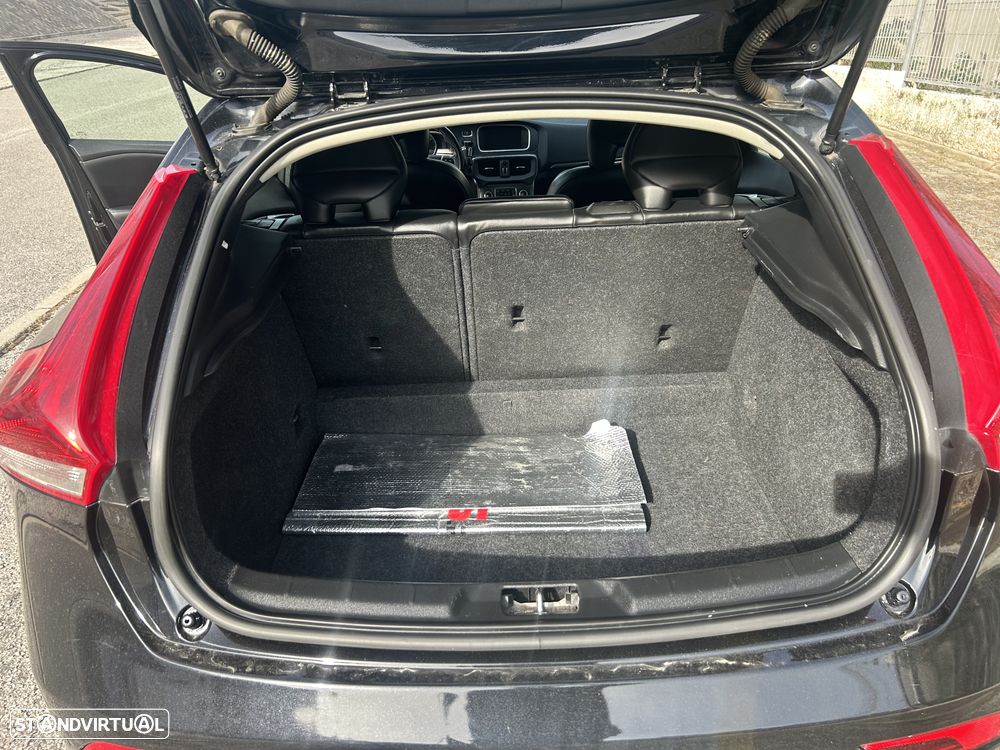 Volvo V40 1.6 D2 Summum Powershift - 21