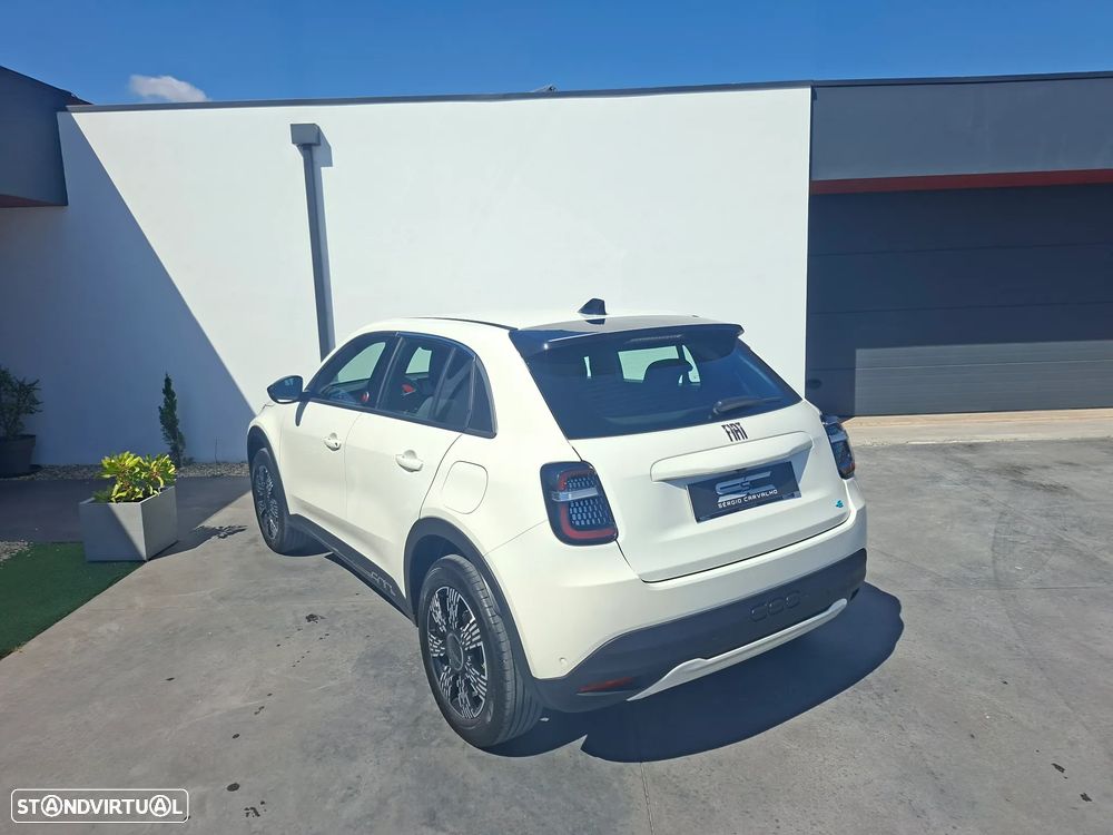 Fiat 600e 54 kWh (RED) - 16