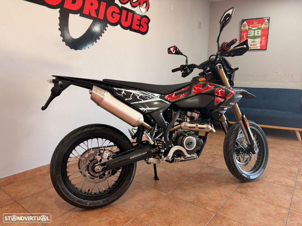 QJ Motor COV 125 - OFERTA DE EQUIPAMENTO + CARTÃO DE DESCONTO EM COMBUSTÍVEL - 7