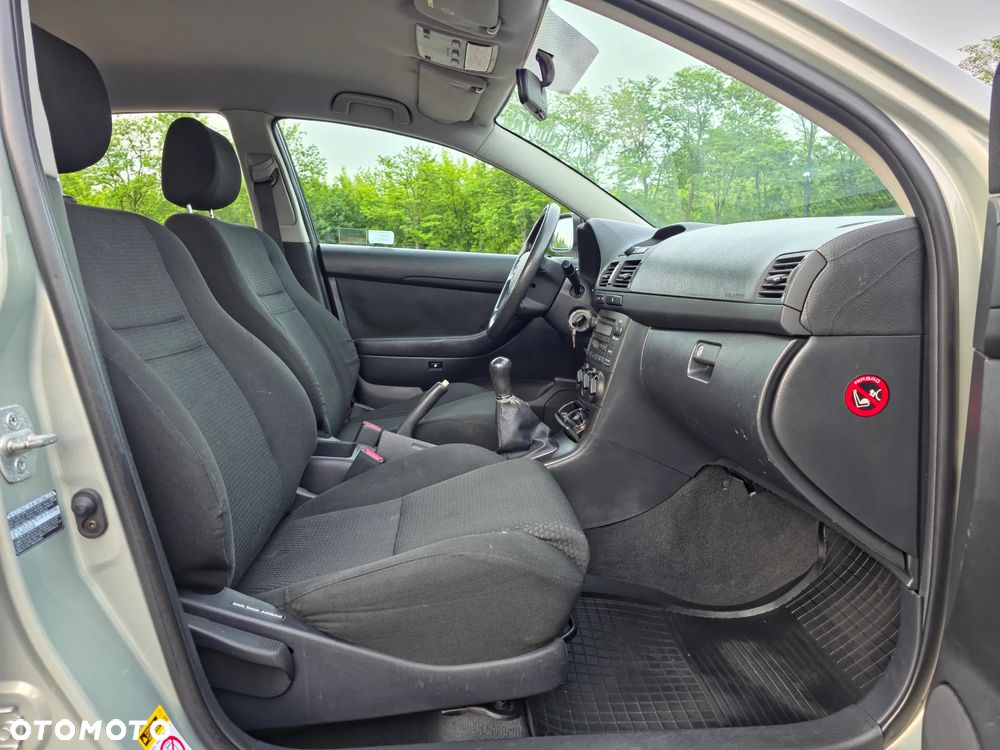 Toyota Avensis 2.0 D-4D Sol - 16