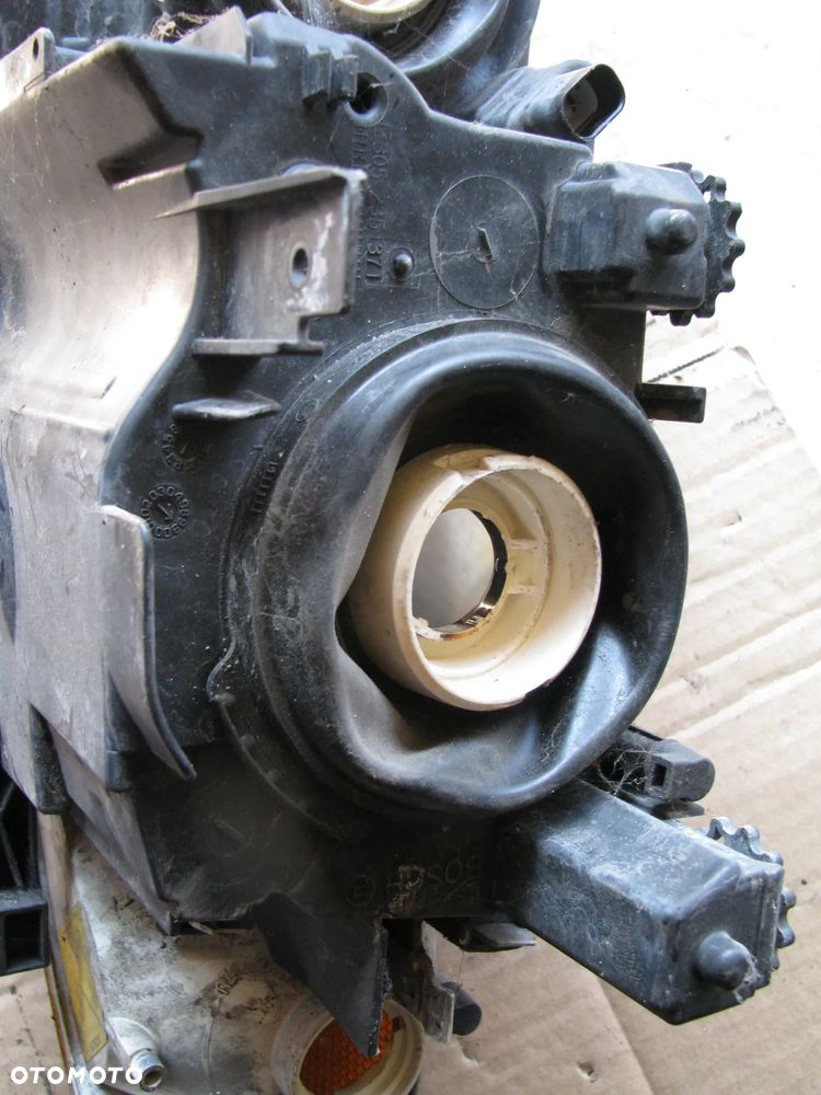 LAMPA PRAWA PRZEDNIA BMW E46 SEDAN - 11