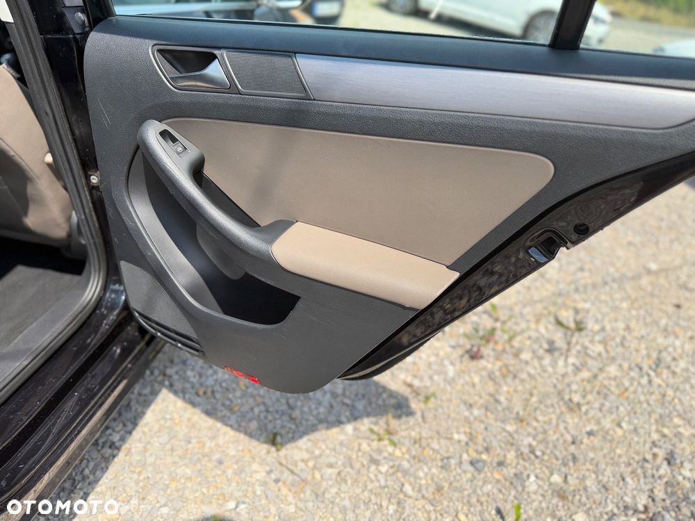 Volkswagen Jetta 1.4 TSI DSG Comfortline - 18