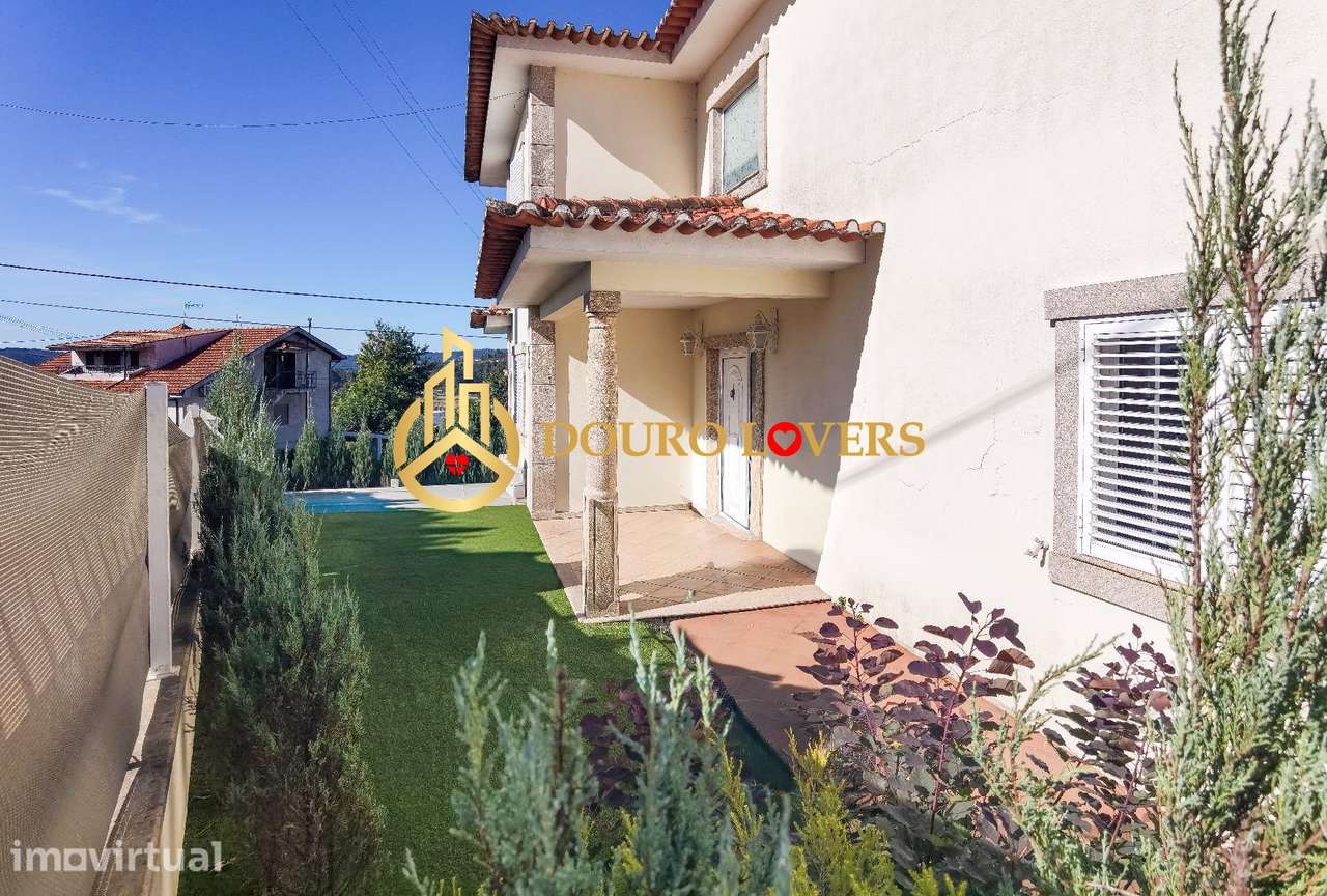 Moradia T4 com Piscina e Jardim em Ferreira - Paços de Ferreira - Grande imagem: 3/39