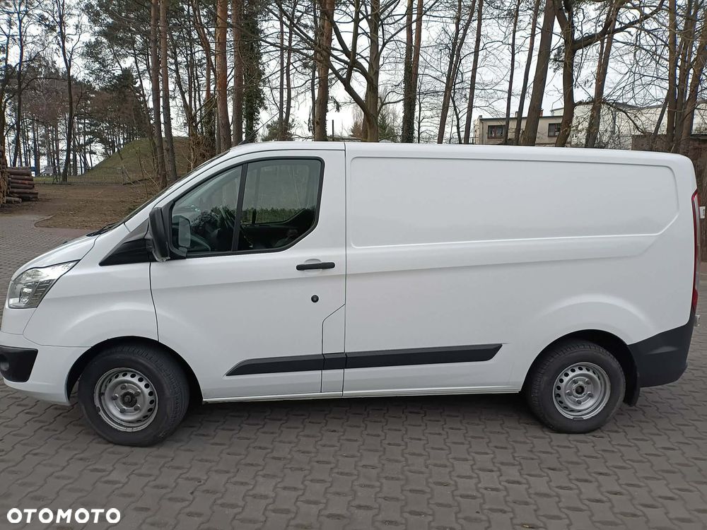 Ford TRANSIT CUSTOM - 4
