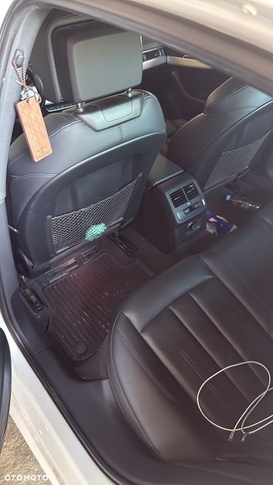 Audi A4 Limousine - 15