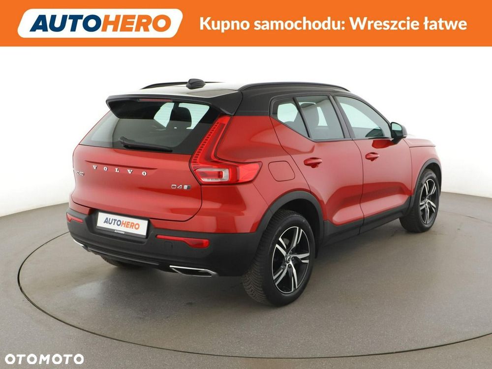 Volvo XC 40 D4 SCR AWD R-Design - 8