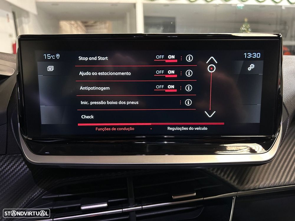 Peugeot 2008 1.2 PureTech Allure Pack - 27