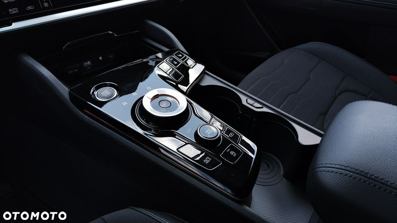 Kia Sportage - 12