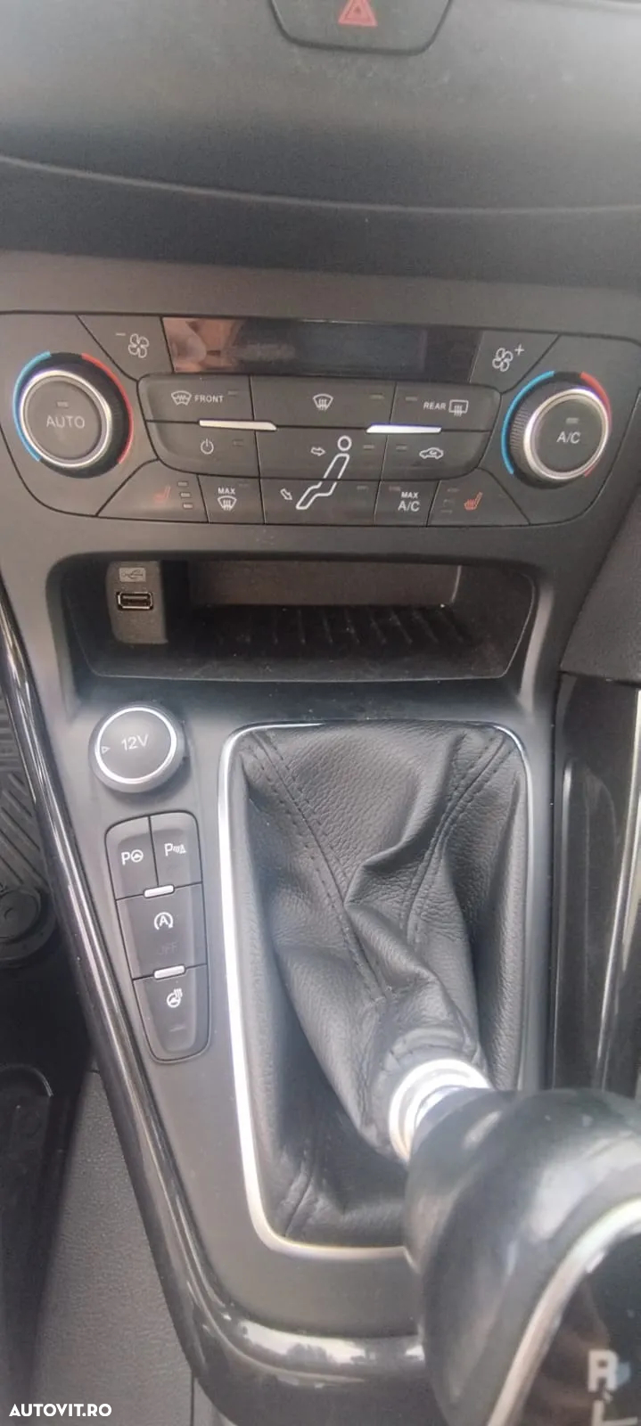 Ford Focus 1.0 EcoBoost Start Stop Titanium - 14