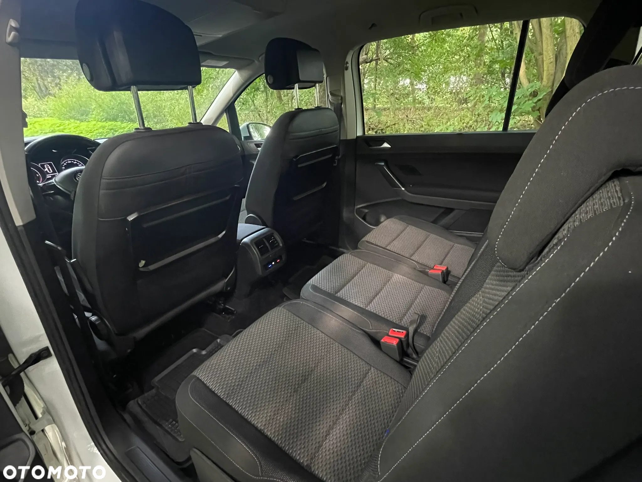 Volkswagen Touran 2.0 TDI BMT Comfortline DSG - 17