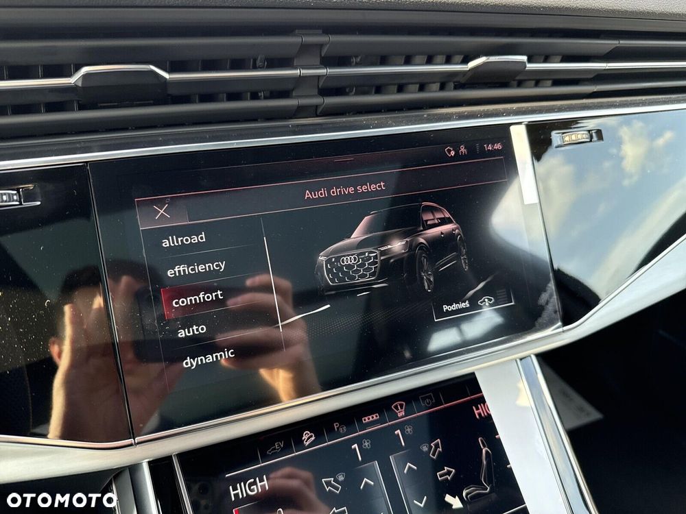 Audi Q7 - 10