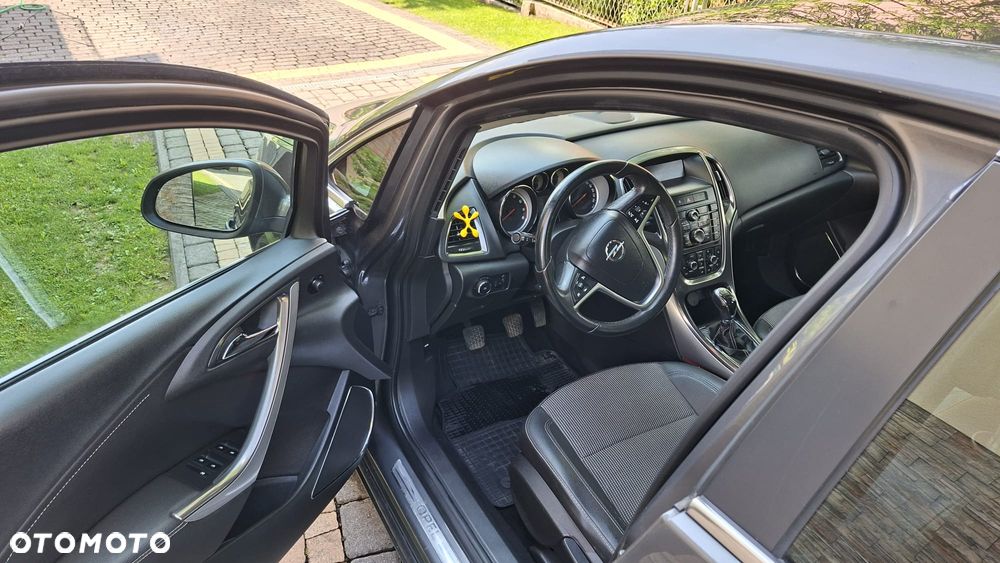 Opel Astra 1.4 Turbo - 2