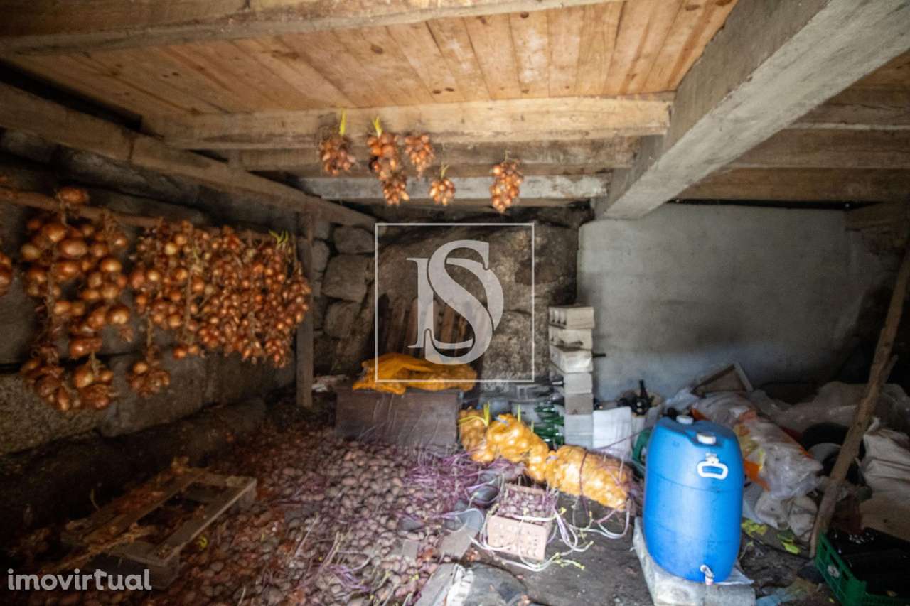 Moradia para Restaurar T2 Venda em Aboadela, Sanche e Várzea,Amarante - Grande imagem: 2/18