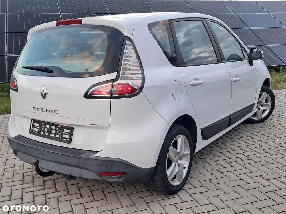 Renault Scenic 1.6 16V 110 TomTom Edition - 11