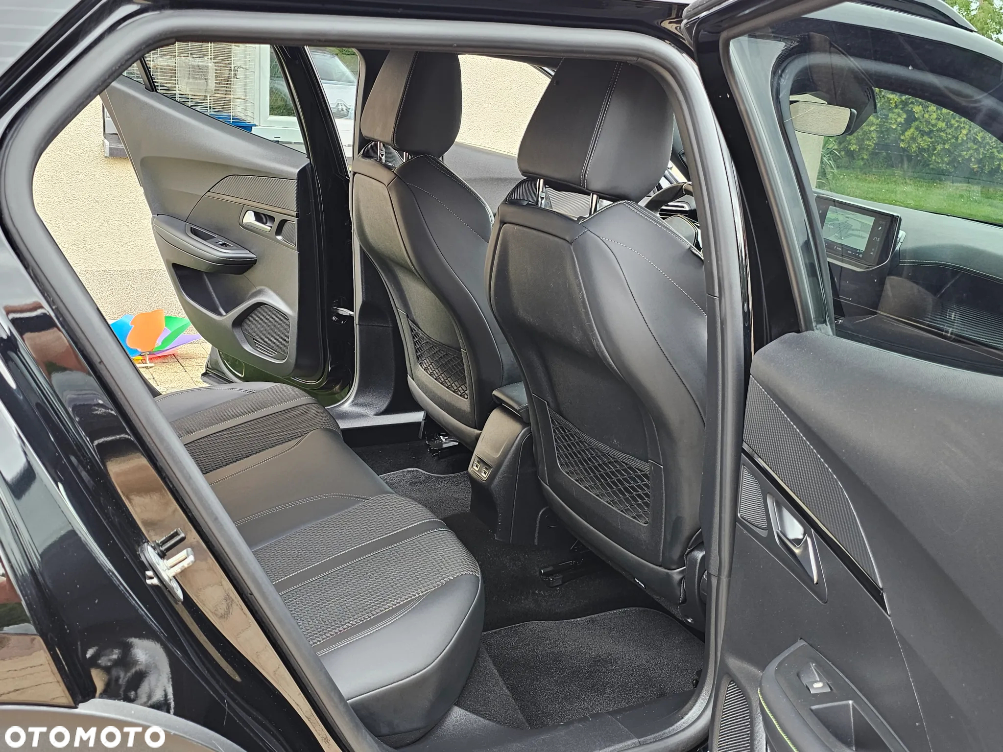 Peugeot 2008 1.5 BlueHDi GT S&S EAT8 - 34