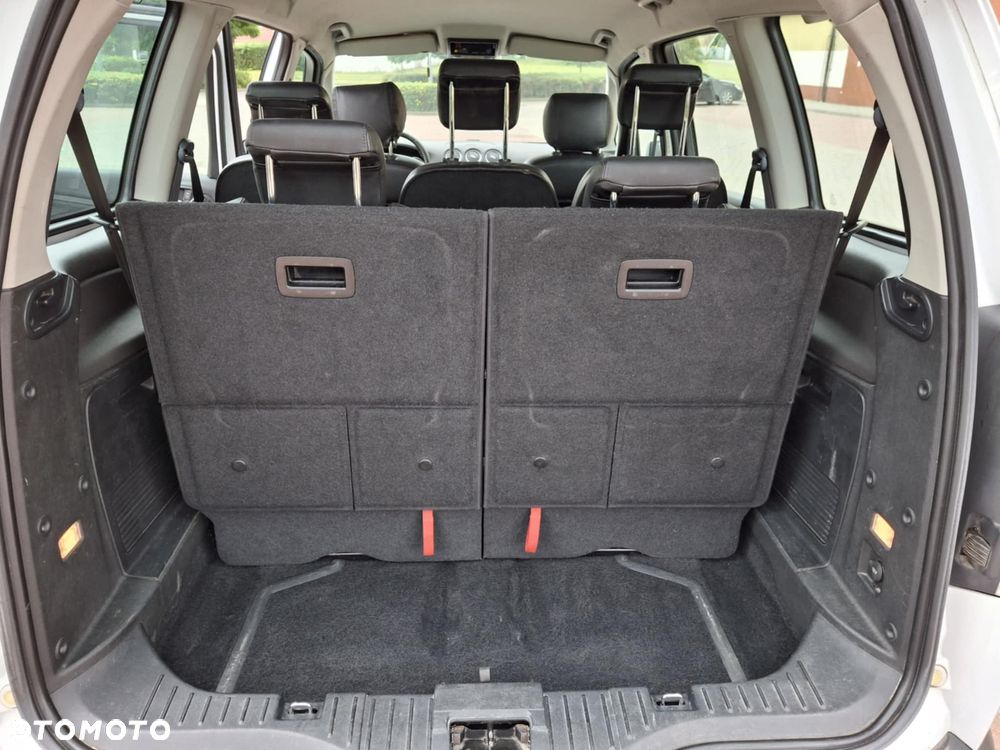 Ford Galaxy 1.6 TDCi DPF Start-Stop Trend - 29