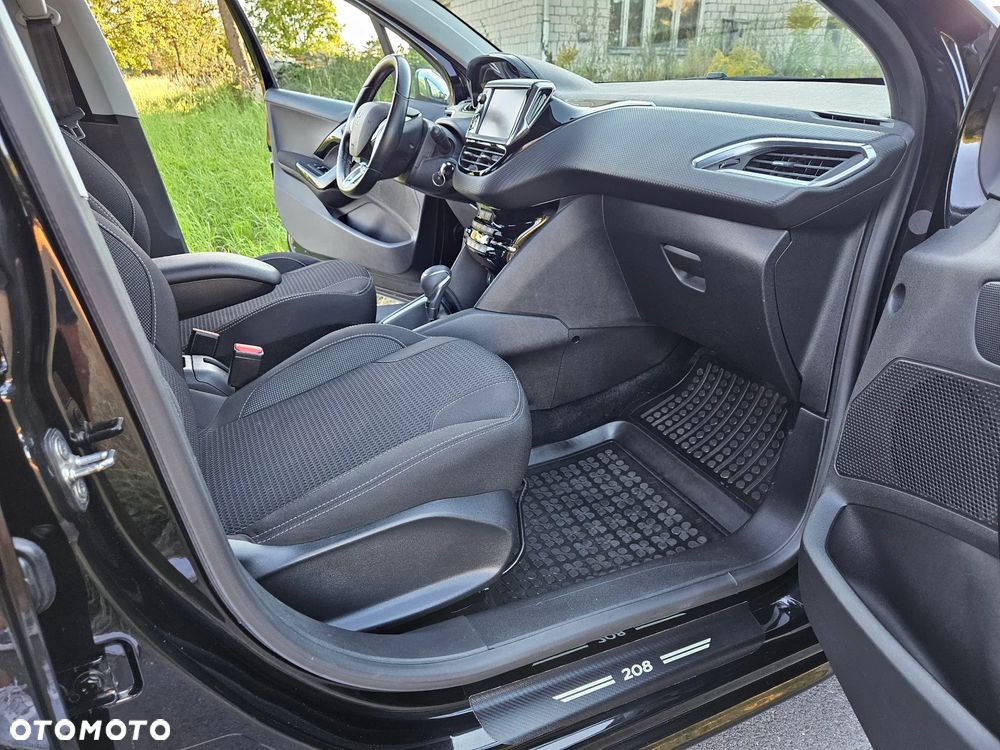Peugeot 208 1.2 PureTech Allure S&S EAT6 - 6