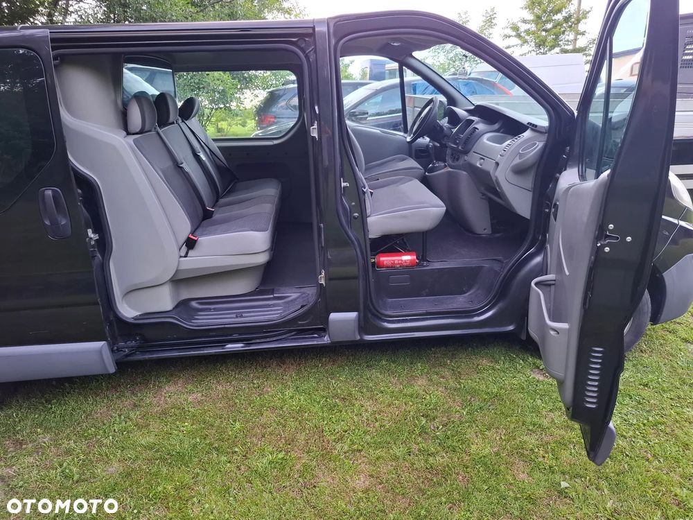 Opel Vivaro - 1