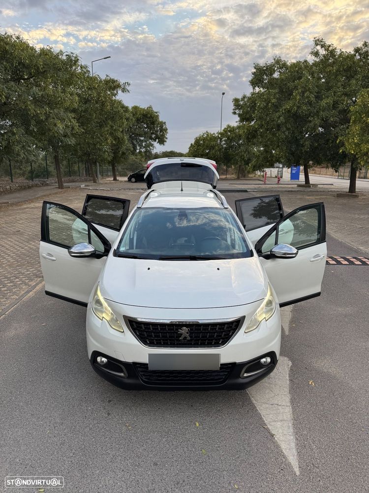 Peugeot 2008 1.2 VTi Allure - 26