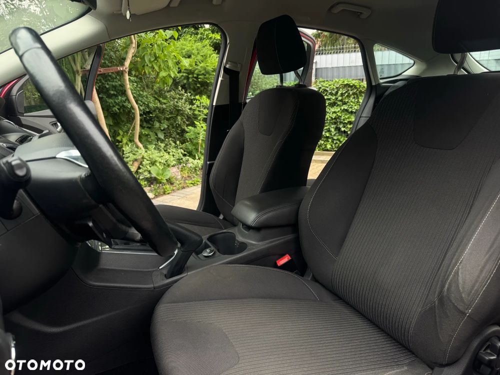 Ford Focus 1.6 EcoBoost Edition - 17