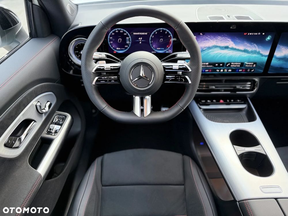 Mercedes-Benz GLB - 15