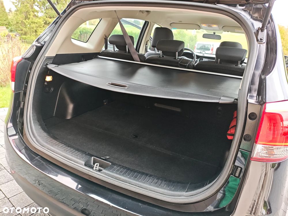 Kia Carens 1.6 GDI L - 26