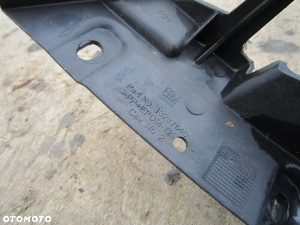 Ślizg listwa lampy prawy lewy Opel Astra J IV 13287640 13287639 - 3
