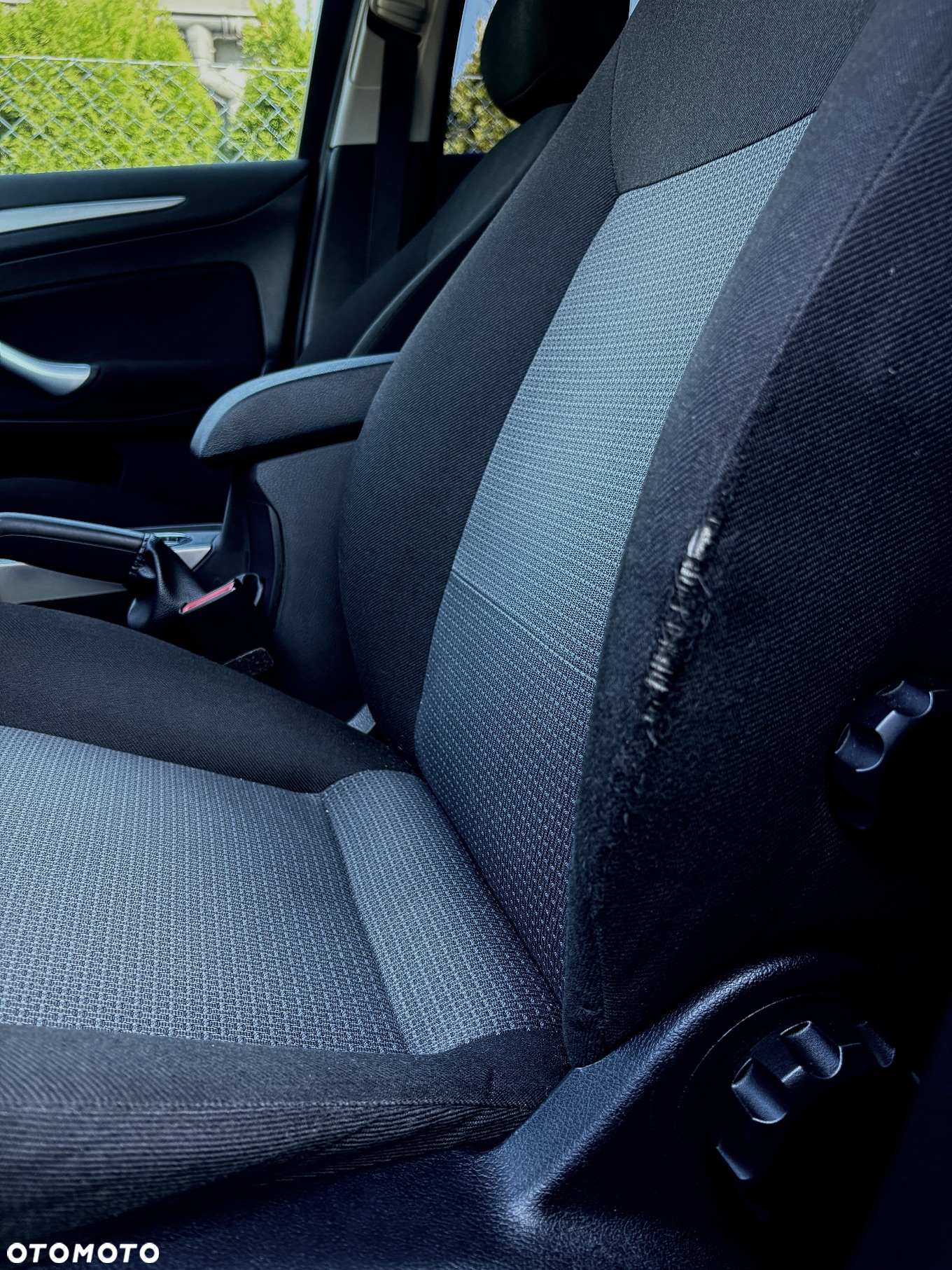 Ford Mondeo 2.0 Ambiente - 14