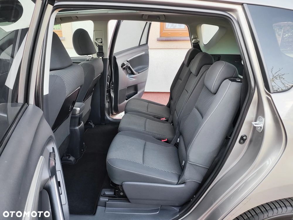 Toyota Verso 1.8 Premium EU5 - 8