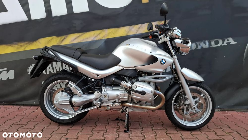 BMW R - 1
