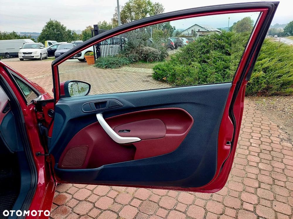 Ford Fiesta 1.25 Titanium - 10