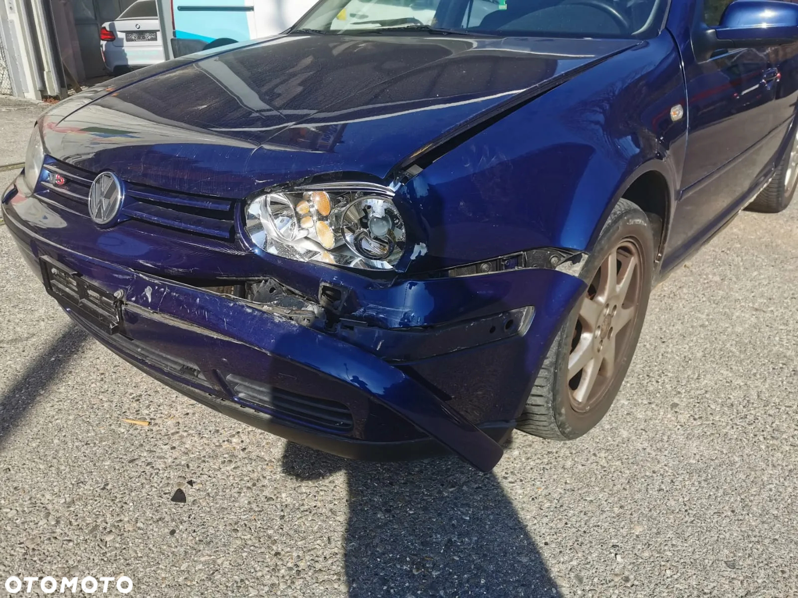 Volkswagen Golf - 4