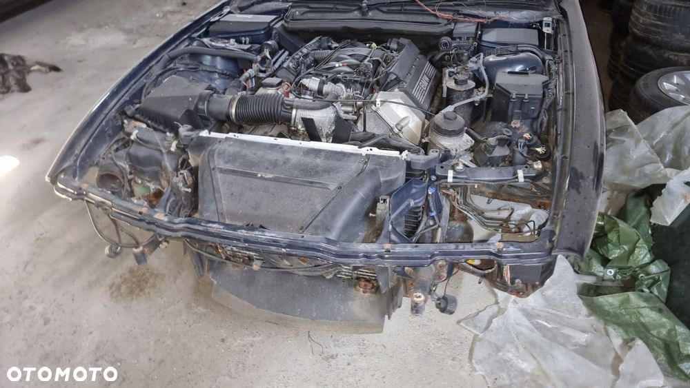 PAS WZMOCNIENIE GÓRNE BMW 8 E31 840 850 - 1