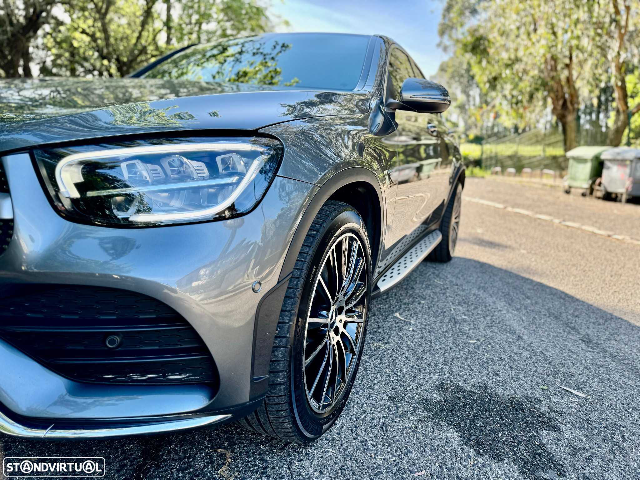 Mercedes-Benz GLC 300 Coupe de 4Matic 9G-TRONIC AMG Line Plus - 4