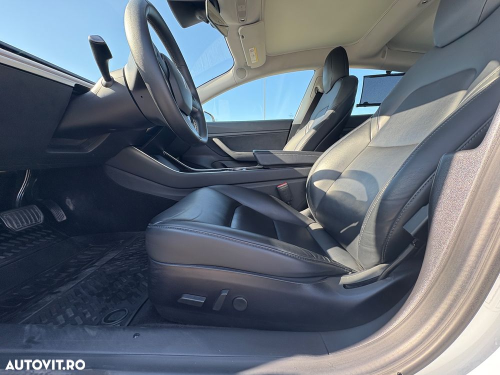 Tesla Model 3 Standard Reichweite Plus Hinterradantrieb - 11