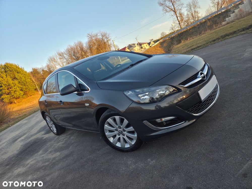 Opel Astra 1.7 CDTI DPF Cosmo - 3