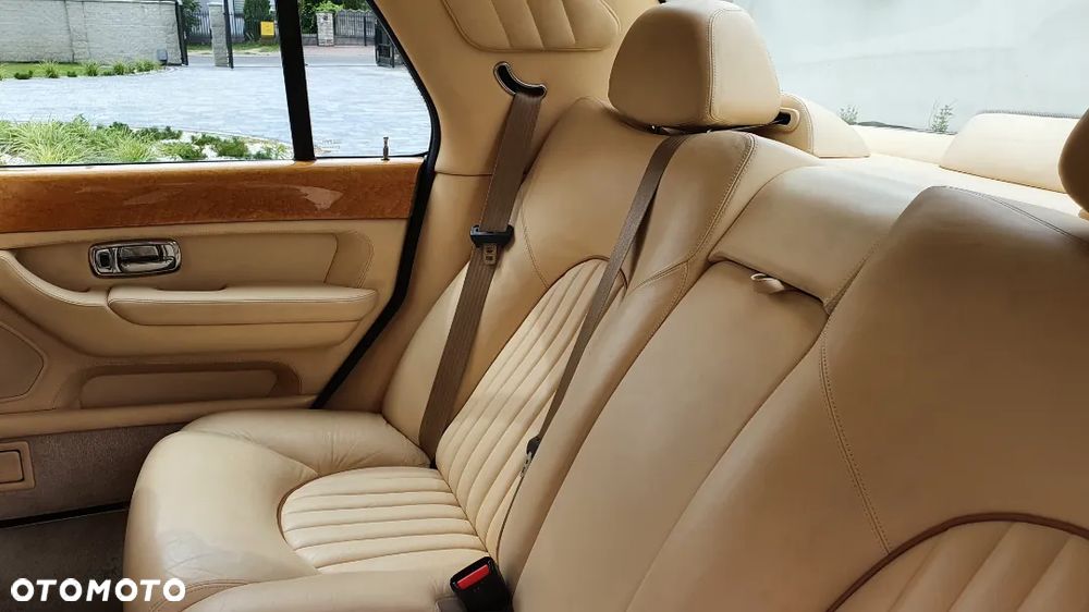 Bentley Arnage - 12