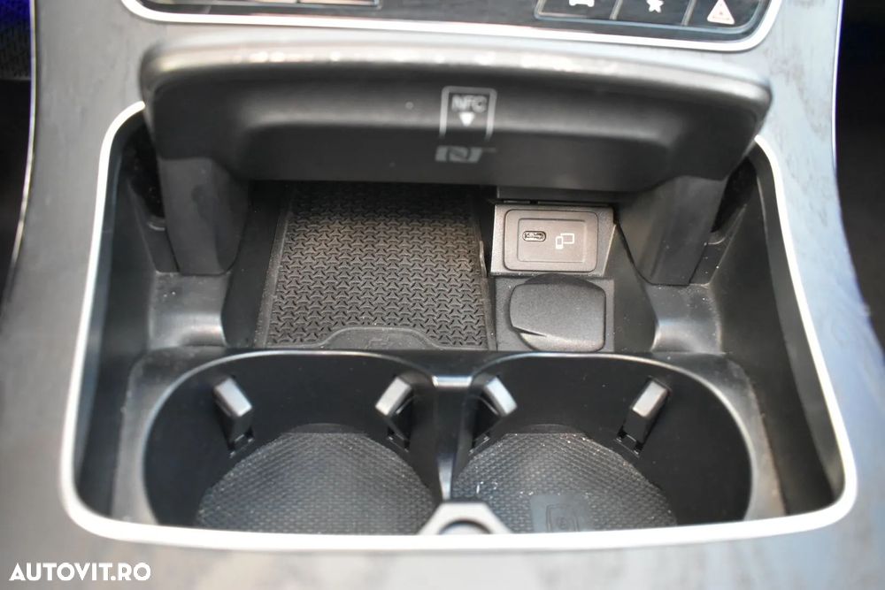 Mercedes-Benz E 300 4Matic 9G-TRONIC Avantgarde - 18