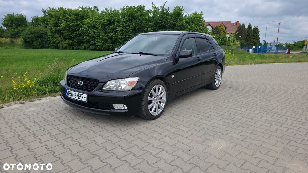 Lexus IS 200 SC Classic - 1