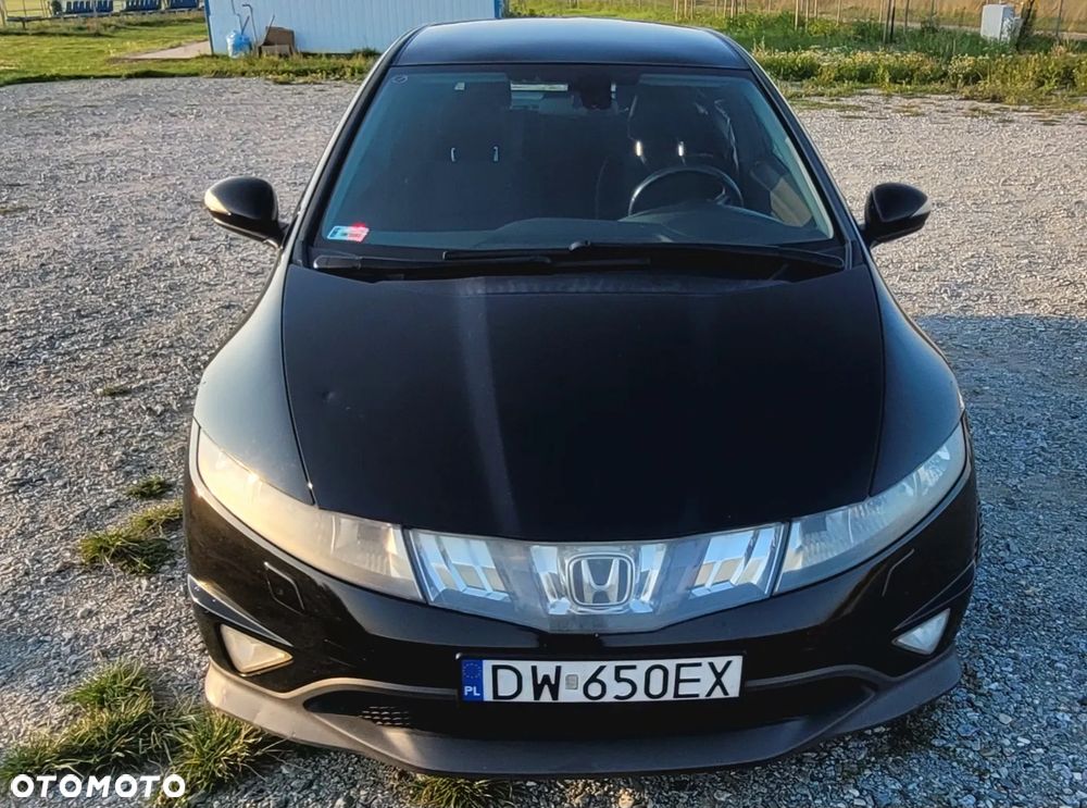 Honda Civic 1.8 LX Coupe - 9