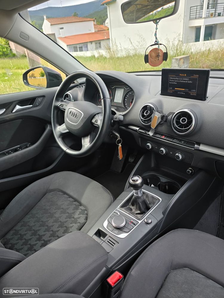 Audi A3 Sportback 2.0 TDI Attraction - 19