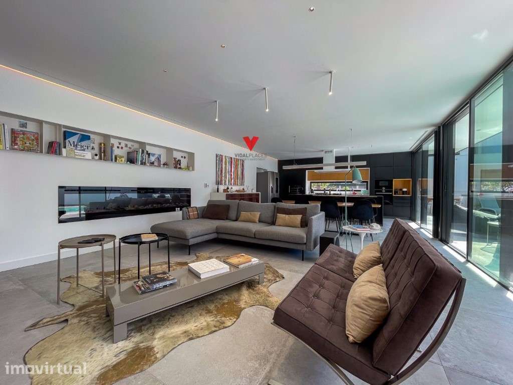 Moradia com Piscina na Aroeira - Grande imagem: 4/58
