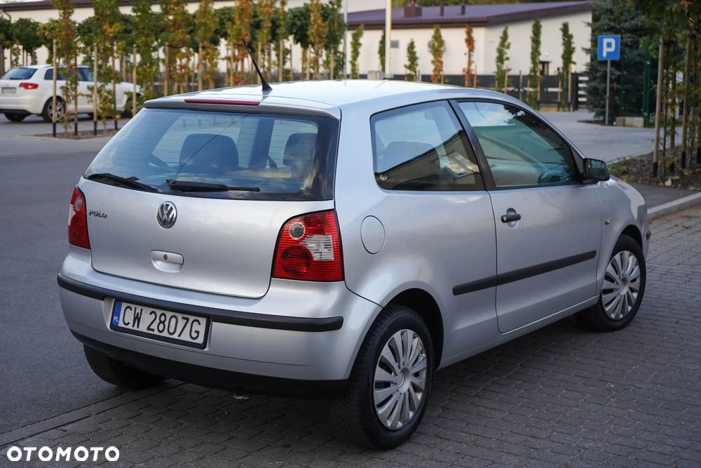 Volkswagen Polo - 4
