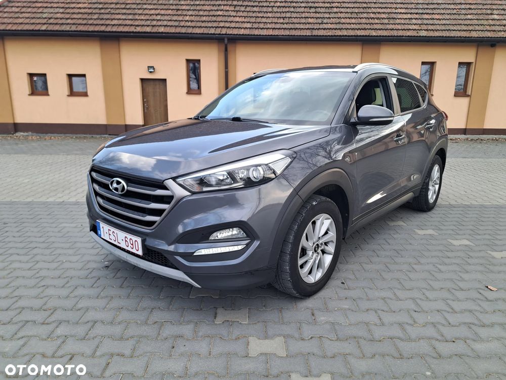 Hyundai Tucson 1.7 CRDI BlueDrive Style 2WD - 1