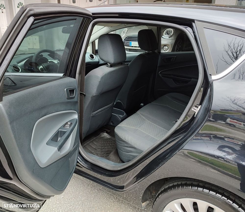 Ford Fiesta 1.25 Techno - 9