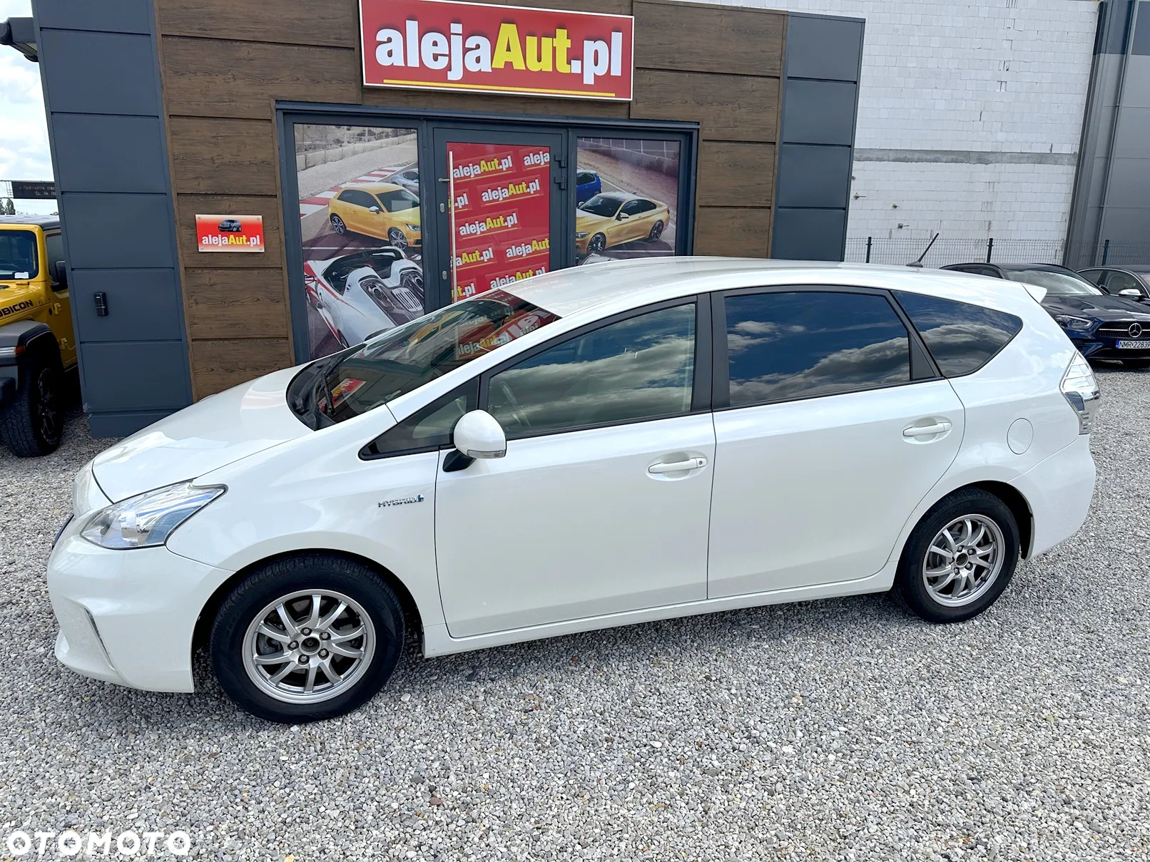Toyota Prius+ 1.8 HSD Premium - 10