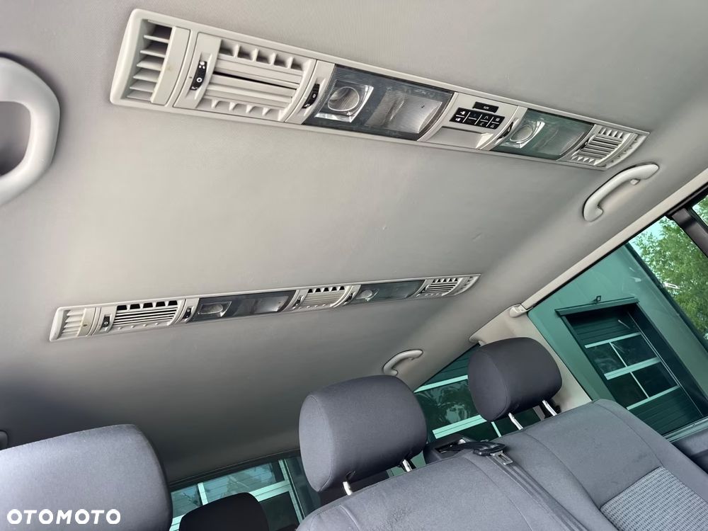Volkswagen Caravelle L1 Comfortline - 17